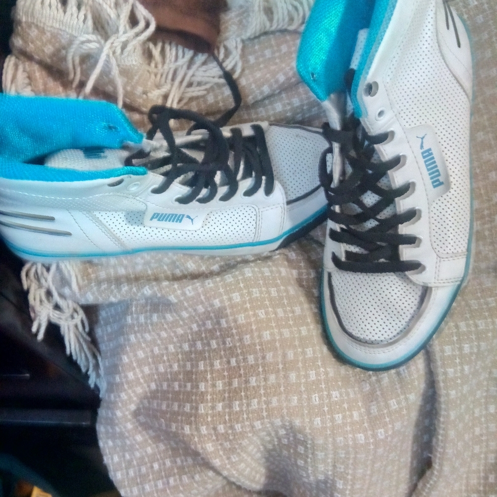 Men's puma sneakers